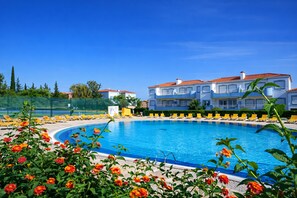 Innenpool, Außenpool
