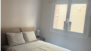 Unclassified image, 4 of 6, button - 
Central 2-Bedroom Apartment in Barcelona. (Barcelona)