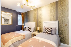 Room - Two bedroom flat in central Oxford, 5 minutes' walk to Christ Church (Oxford)