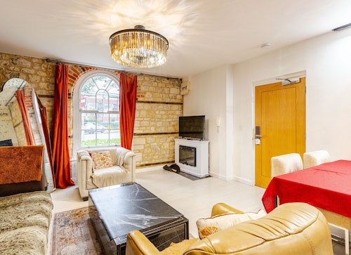 Two bedroom flat in central Oxford, 5 minutes' walk to Christ Church