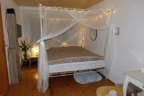 Iron/ironing board, WiFi, bed sheets - Vrbo Property (Mettmann)