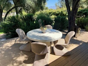 Outdoor dining - Romance + Luxury for two on a five acre estate with pool and hot tub. (Solvang)