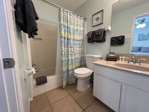 Bathroom - Welcome to Paradise Isle! (Gulf Shores)