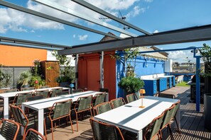 Outdoor dining - Nomad friendly • A/C • Fast WIFI • Rooftop• Center (Barcelona)
