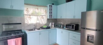 Cozy 2-bedroom house in perfect Mesopotamia with AC