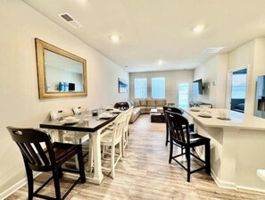 Dining - Bethany Beach Retreat sleep7 Pools, Pickleball, & Shuttle (Millville)