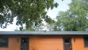 Exterior - Cedar Cabin 3 (Caledonia)