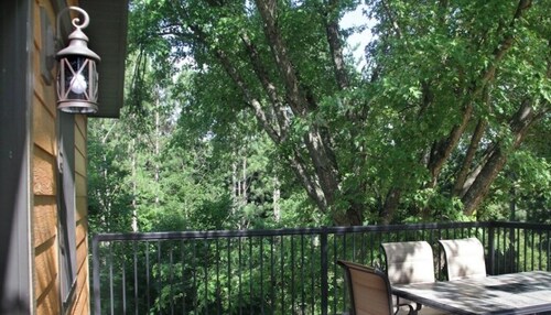 Cedar Cabin 4
