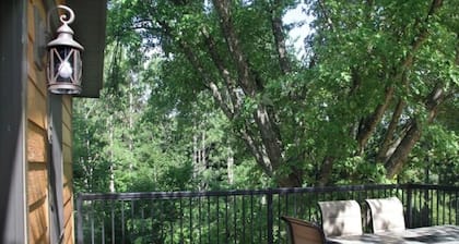 Cedar Cabin 4