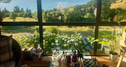 Bang for your buck, Sanctuary, Sea & Starry nights, 5 minutes from Gore Bay!