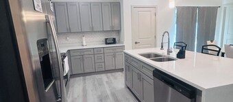 Spacious 4-bedroom house in marvelous Ocala close to shopping and dining