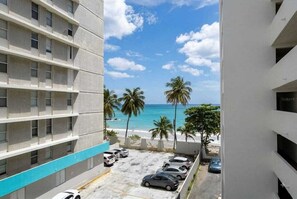Exterior - Azure Golden Beach, Isla verde (Carolina)