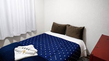 Iron/ironing board, WiFi, bed sheets