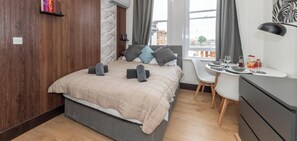 Room - Exclusive apartment, Kensington high Street. Prime location. (London)