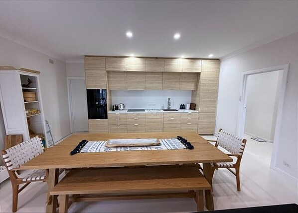 Dining - Haven at Hardwicke | Absolute Beachside Escape with Stunning Bay Views | Pet Friendly (Hardwicke Bay)