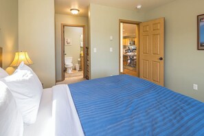 Unclassified image, 3 of 20, button - New Listing ! Deer Run Condo Electric Fireplace, Balcony & Mountain Views Near Big Sky Resort (Big Sky)