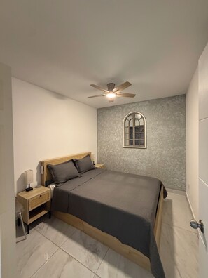 Room - Vibrant Apartment (Homestead)
