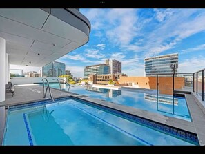 Piscine extérieure, piscine chauffée
