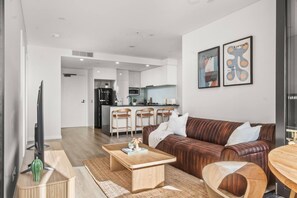 Living area - Luxury Meets Lifestyle (Fortitude Valley)