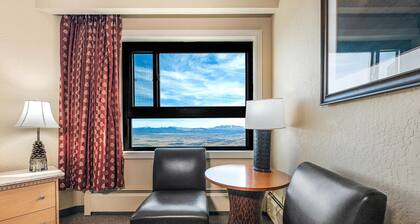 Charming resort at the mountain at Lake Tahoe, near casinos - LABOR DAY week