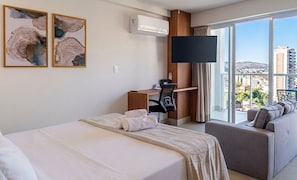 Room - Studio With Balcony in a Cond. With a Pool Msu1105 (Governador Valadares)