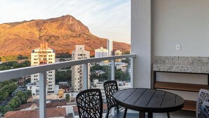 Unclassified image, 4 of 17, button - Studio With Balcony in a Cond. With a Pool Msu1205 (Governador Valadares)