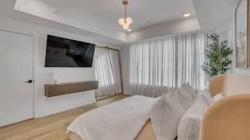 Iron/ironing board, WiFi, bed sheets