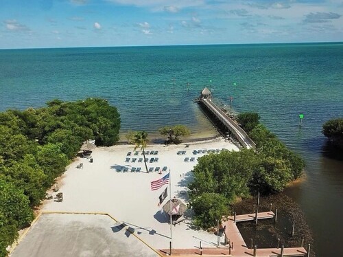 Florida Keys Escape Beach, Pool & Marina 2BR