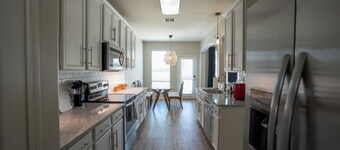 Large 5BR Home | 3 Gathering Spaces | Sleeps 16+