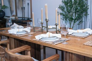 Dining - City Lights Heaven, Great Design & Comfort (San Salvador)
