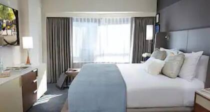 New York | NYC City Retreat | Spa & Fitness | 1BR Penthouse