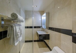 Bathroom - South Beach | Friends Coastal Retreat | Rooftop + Beach | 2BR (Miami Beach)
