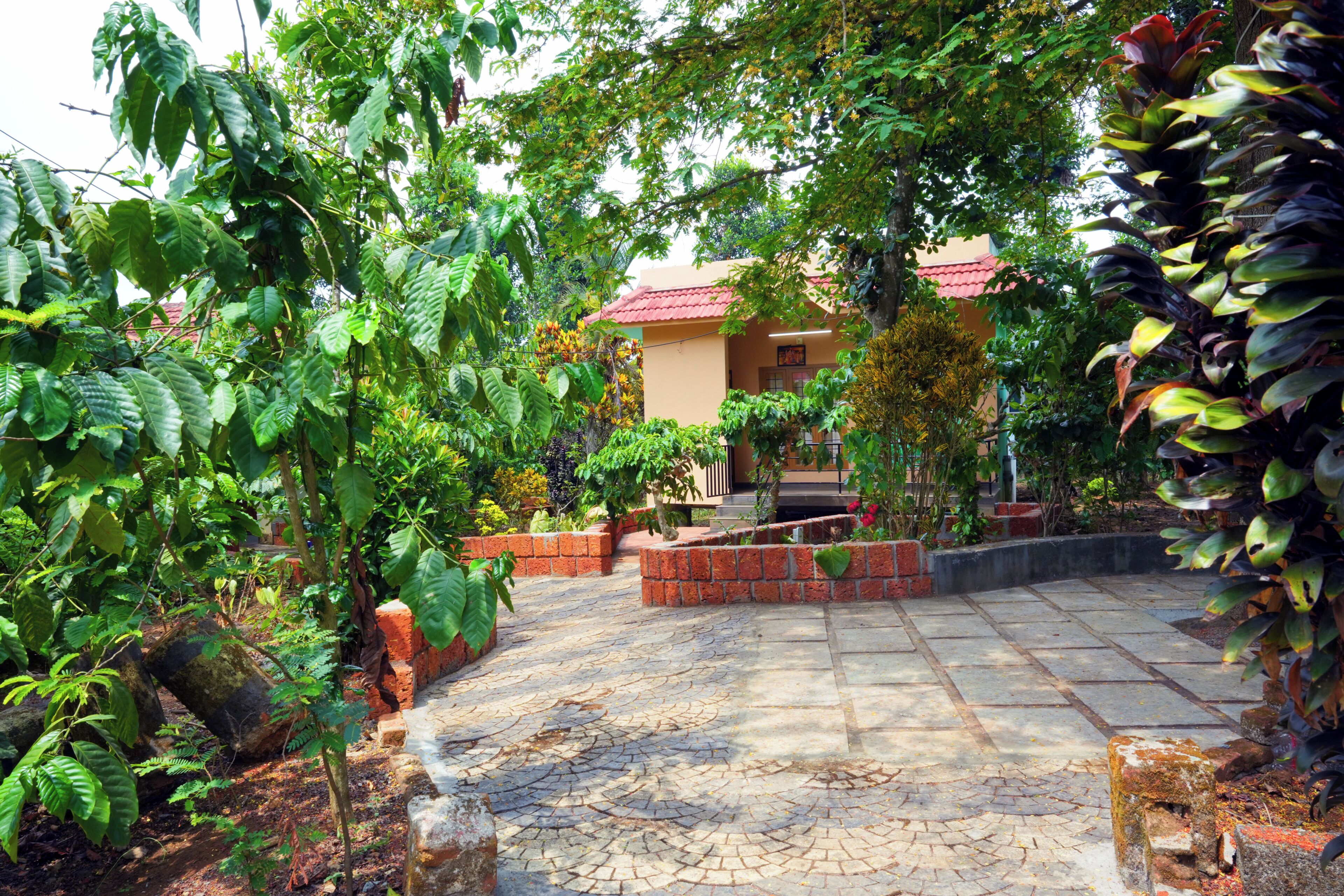 Classic Villa, Balcony, Garden View | Property grounds
