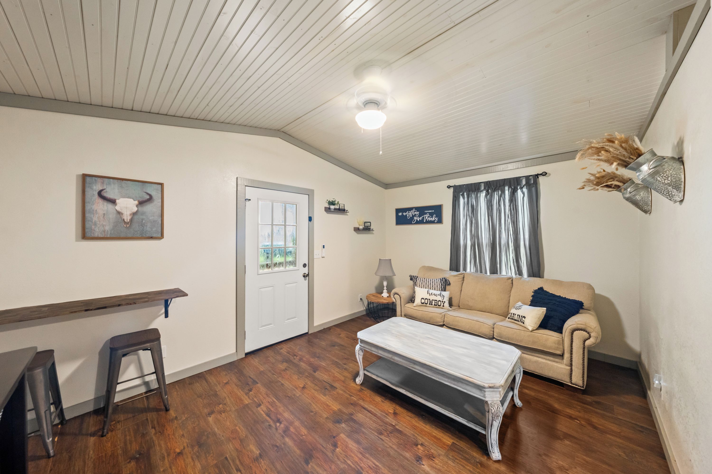 Country Cabin - Magnolia, TX