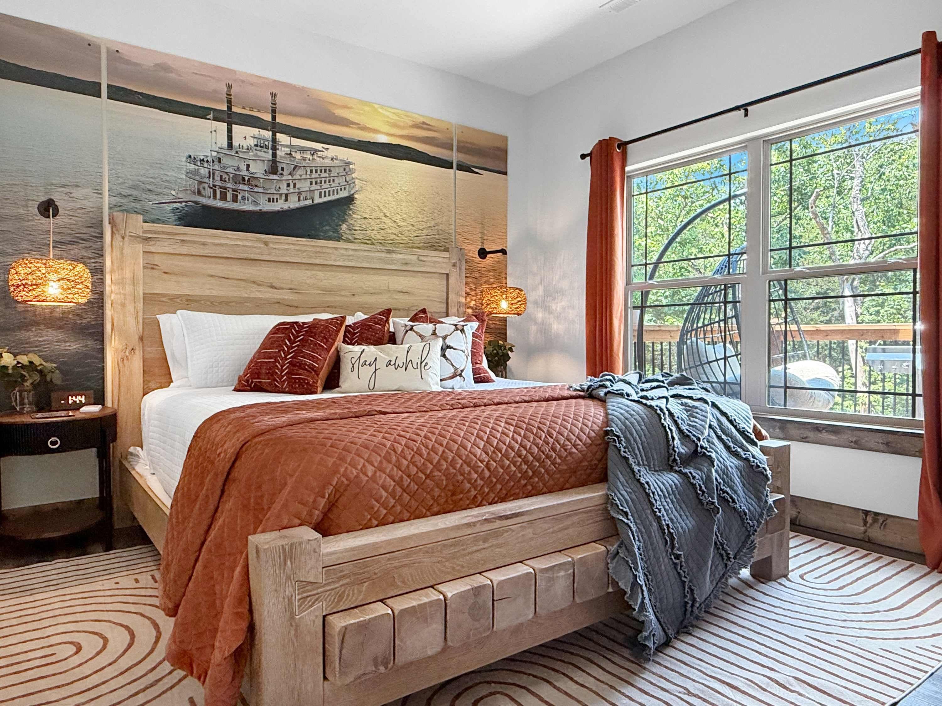 Iron/ironing board, travel crib, WiFi, bed sheets