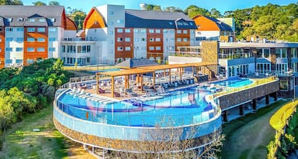 Golden Resort Gramado | Christmas Lights | Up to 5 people