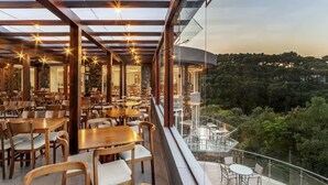 Outdoor dining - Golden Resort Gramado | Christmas Lights | Up to 5 people (Gramado)
