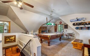 Spielezimmer