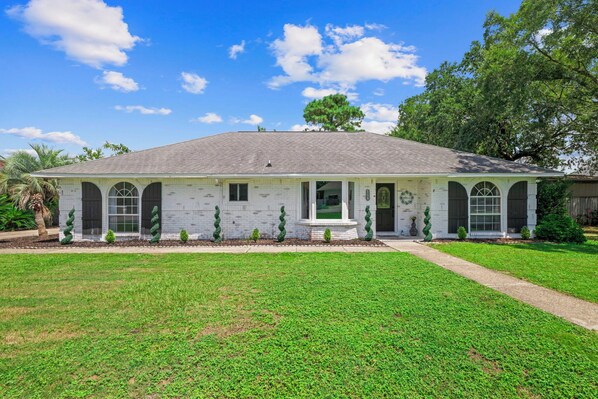 Exterior - Tee & Sea | Pool, Golf & 8 Mi to Navarre Beach (Navarre)