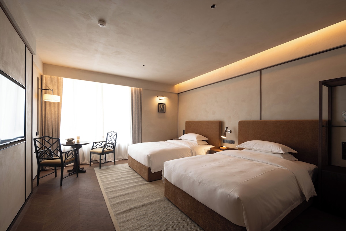 Basic Twin Room