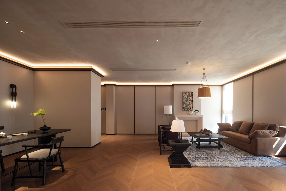 Standard Suite | Lobby