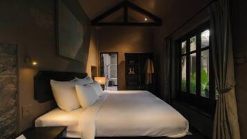 Deluxe Double Room, Pool View | WiFi (free)