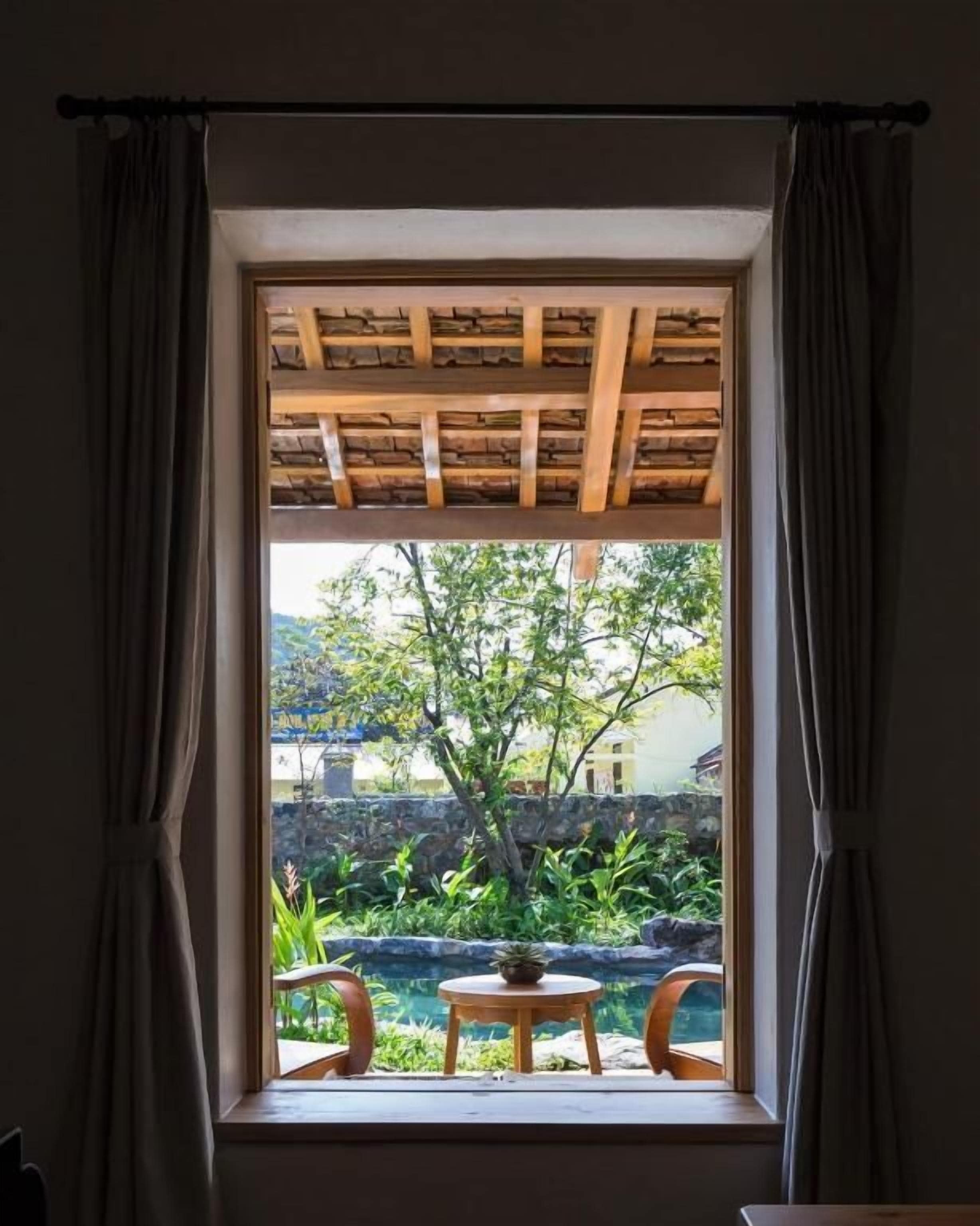 Deluxe Double Room, Pool View | Interior