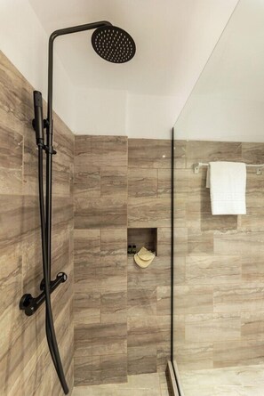 Bathroom - Skiathos Thalassa (Skiathos)