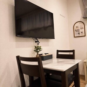 Comfort Double Room | Dining - Revo Hotel Ueno (Taito City)