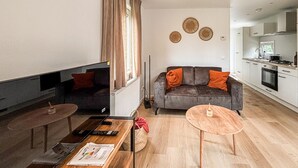 Living area - Gorgeous home in Oude Pekela with sauna (Oude Pekela)
