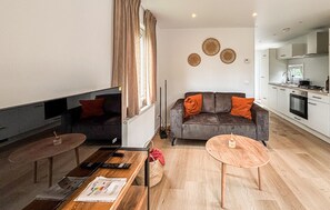 Living area - Gorgeous home in Oude Pekela with sauna (Oude Pekela)