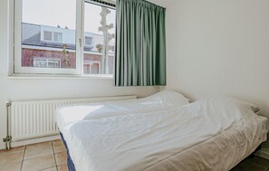 3 bedrooms, free WiFi - Pet friendly home in Uitgeest with house sea view (Uitgeest)