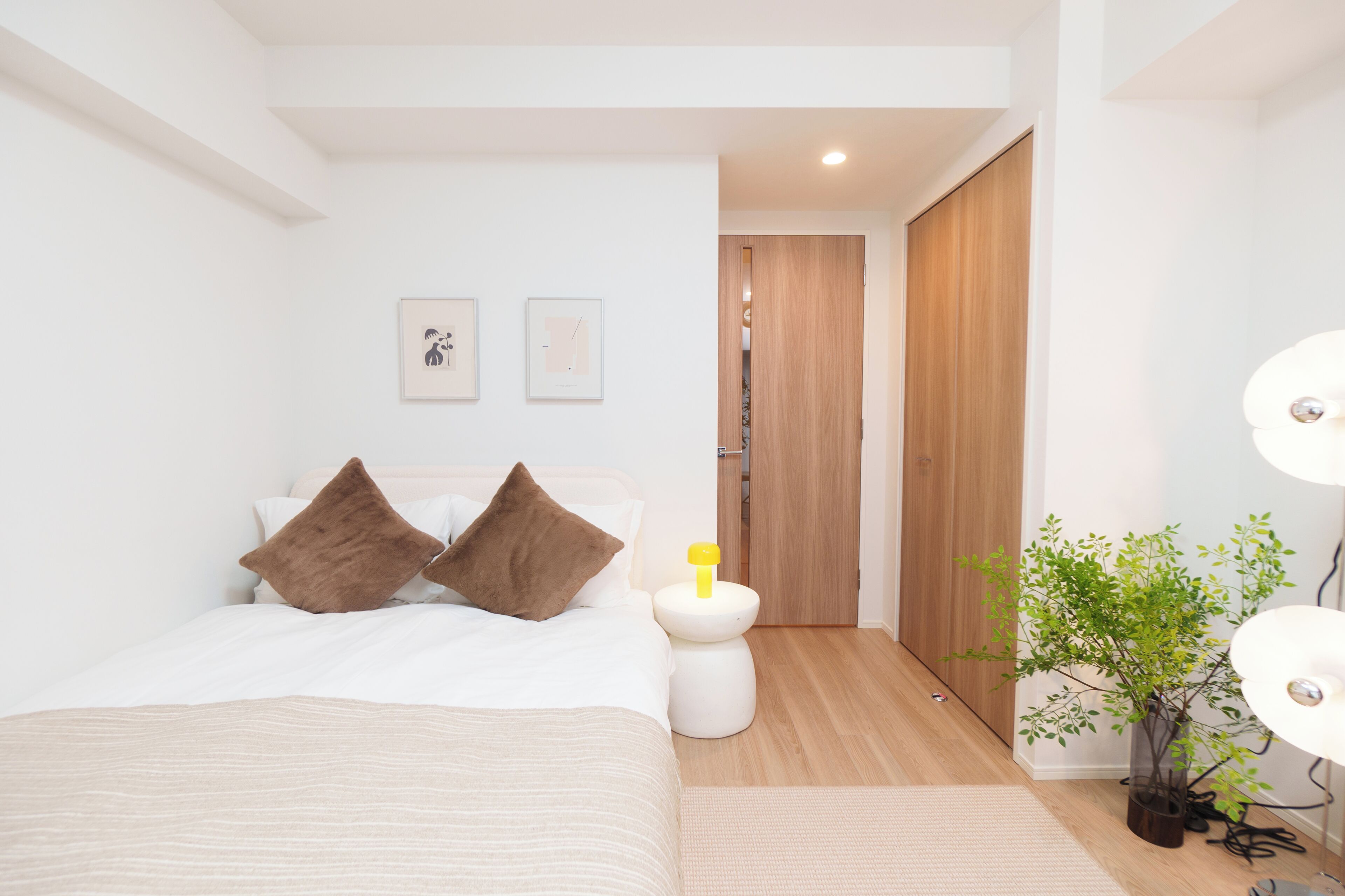 Basic Double Room | Iron/ironing board (on request), WiFi (free)