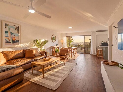 Noosa International Apartment 117 - Sunset Views & Resort Luxury in the Heart of Noosa